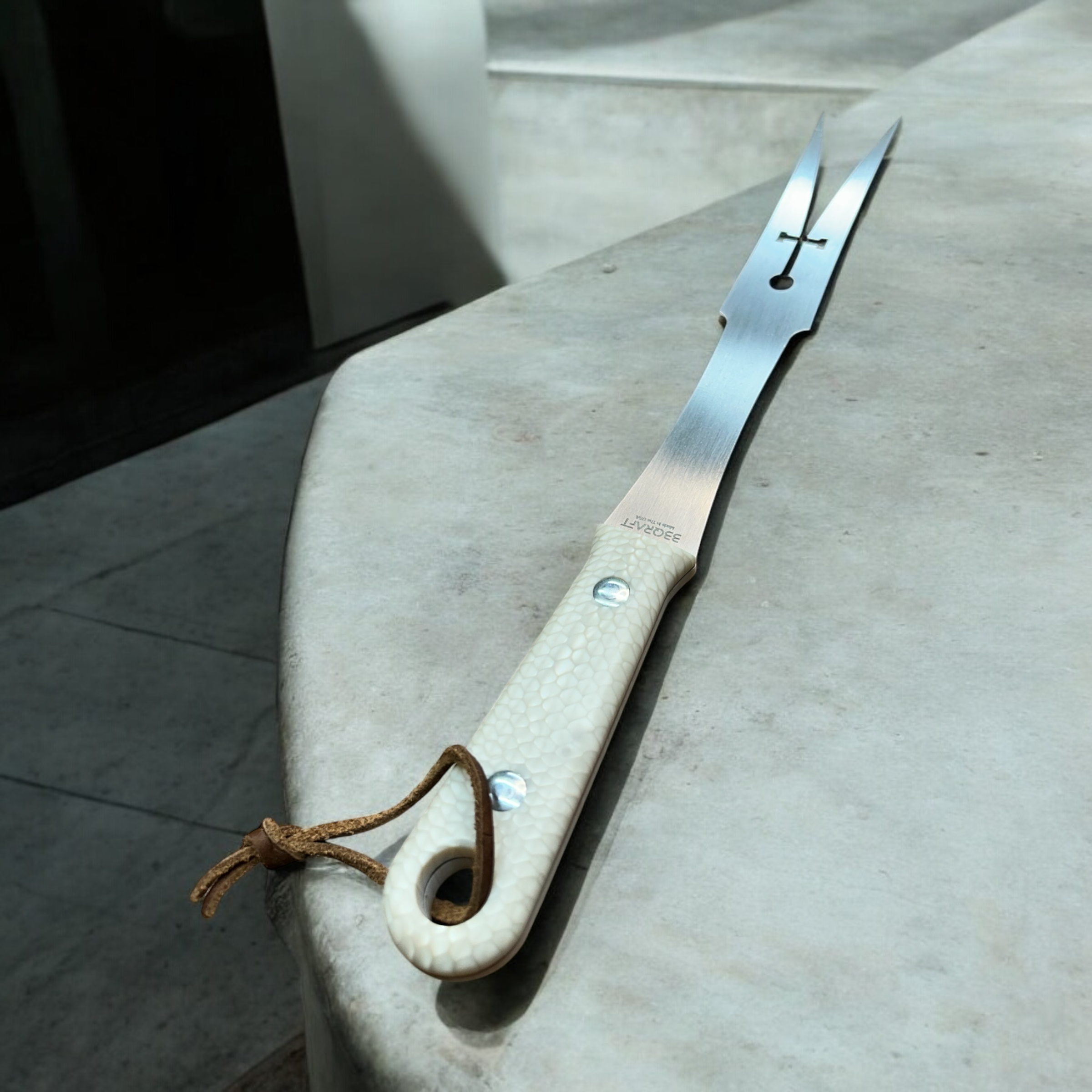 Excalibur_Griddle_Fork_-_Stone_Countertop.png